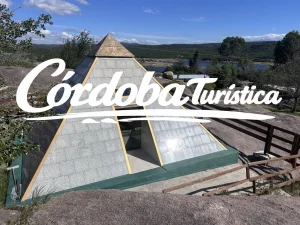 Pirámide del Dique El Cajón y Cerro Uritorco